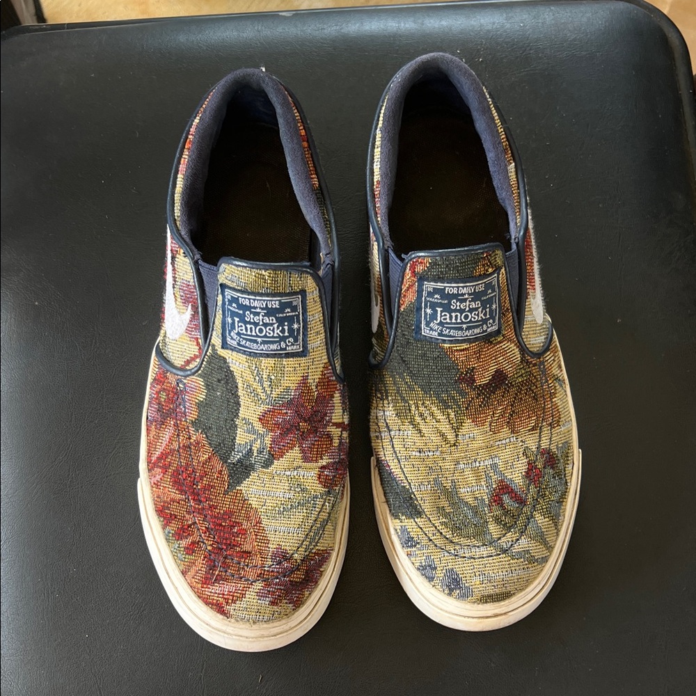 Nike Stefan Janoski Floral Slip-On Shoes - Multicolor